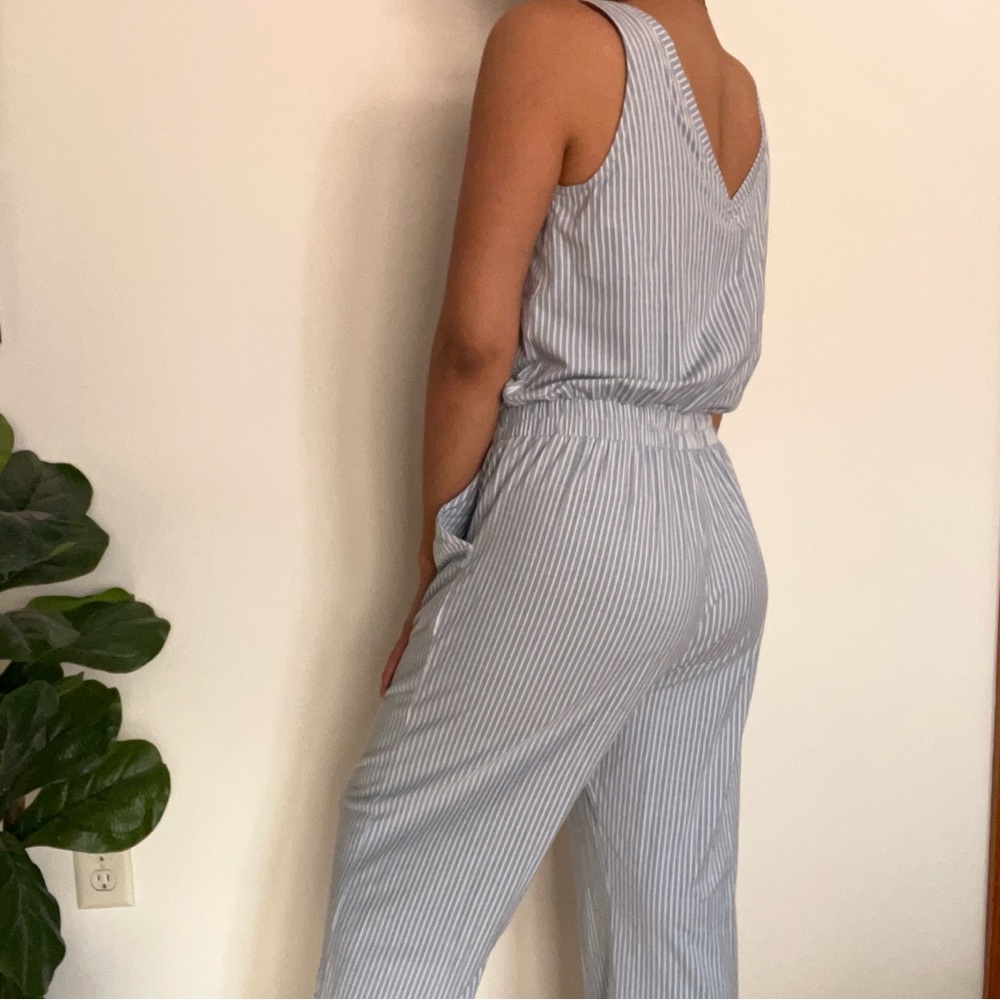Pact Organic Cotton Blue White Striped Jumpsuit Sz Medium V-Neck Tank Ankle Crop - Picture 2 of 10
